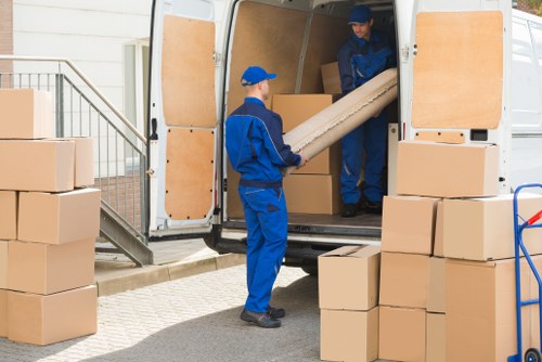 Flat removals in Croydon with apartment moving boxes