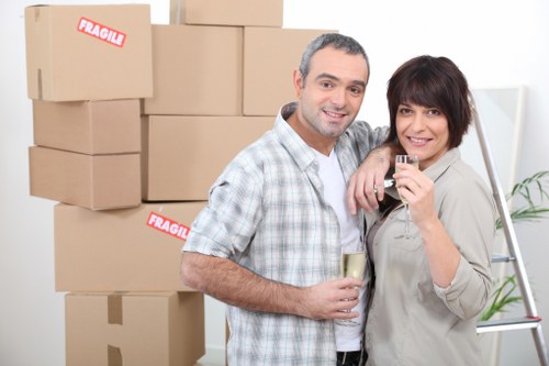 Cubic-yard and load-based storage rate examples in Croydon